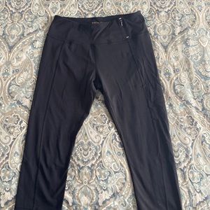 CALIA by Carrie Underwood Capri work out / yoga pants
